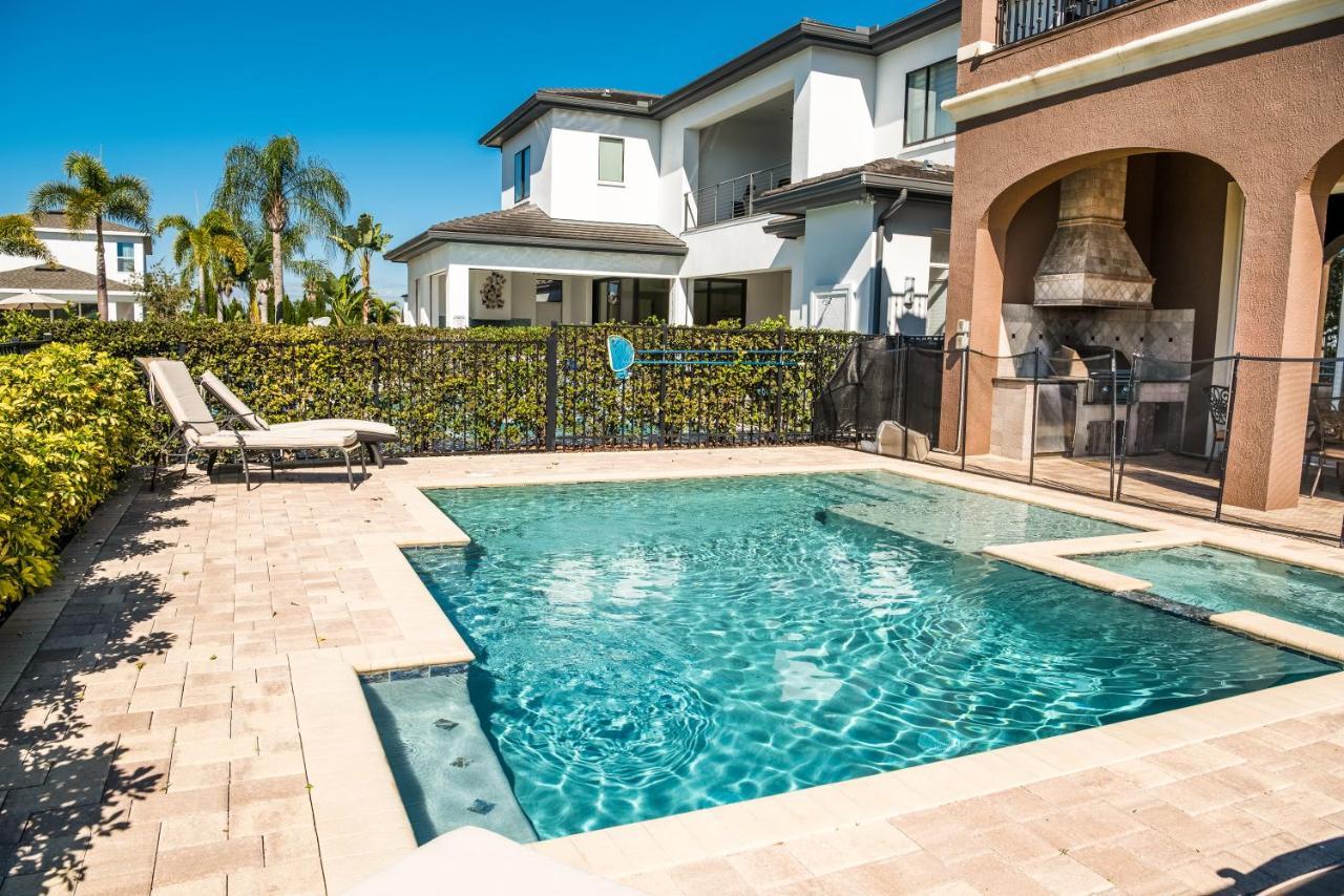 Villa Front Luxury Estate Reunion Near World
